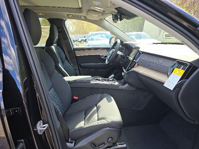 2026 Volvo XC90 Core, B5 AWD Gas (mild hybrid), Gasoline, Bright, 7 Seats