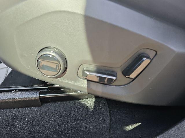 2026 Volvo XC90 Core, B5 AWD Gas (mild hybrid), Gasoline, Bright, 7 Seats
