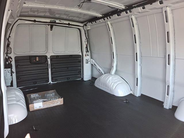 2026 Chevrolet Express Cargo Van 3500 Extended Wheelbase, WT, RWD