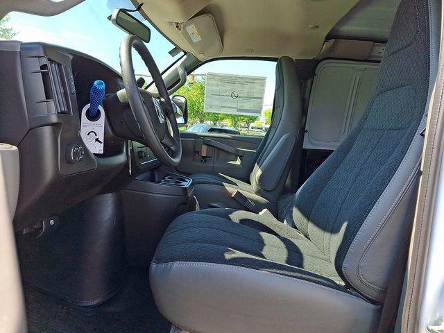 2026 Chevrolet Express Cargo Van 3500 Extended Wheelbase, WT, RWD
