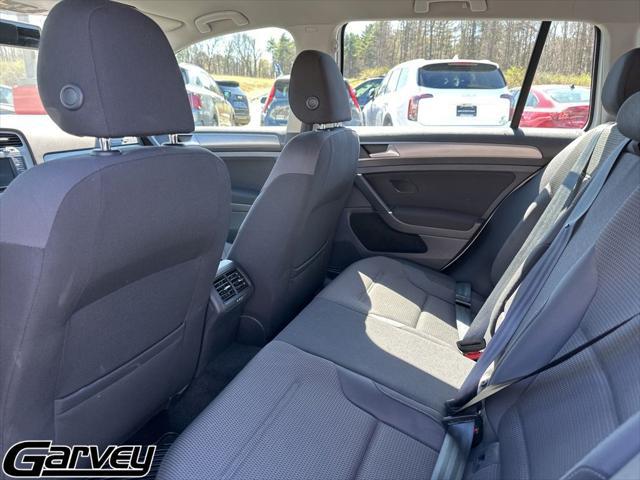 2017 Volkswagen Golf SportWagen TSI S