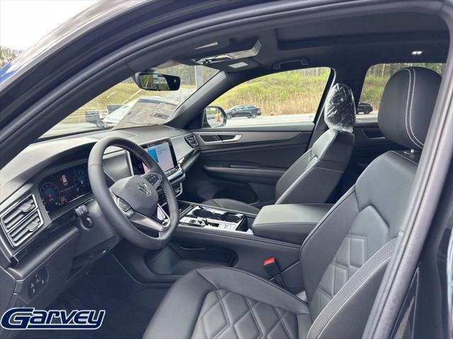 2026 Volkswagen Atlas Cross Sport SE with Technology