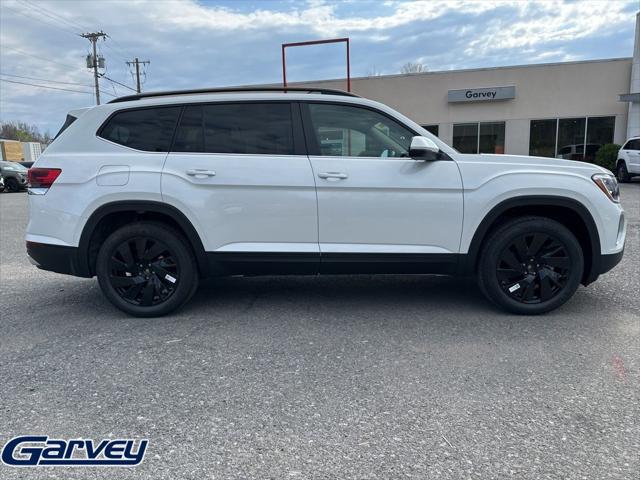 2026 Volkswagen Atlas SE with Technology