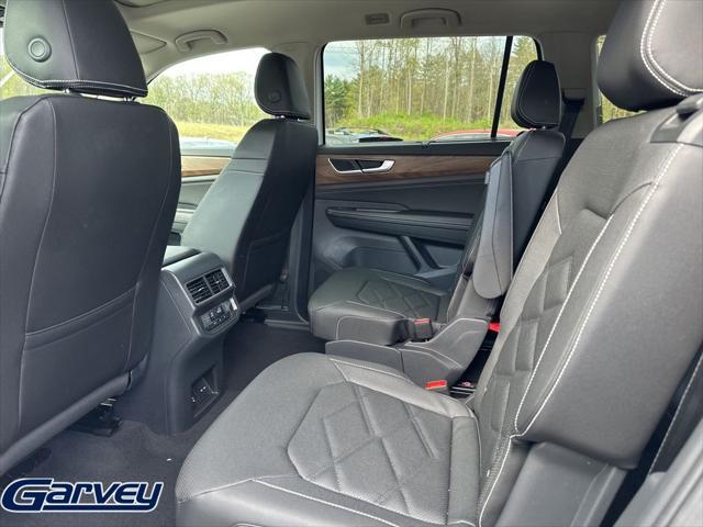 2026 Volkswagen Atlas SE with Technology