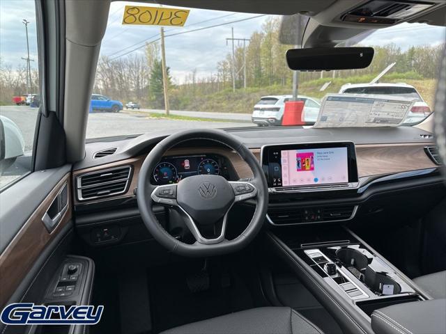2026 Volkswagen Atlas SE with Technology