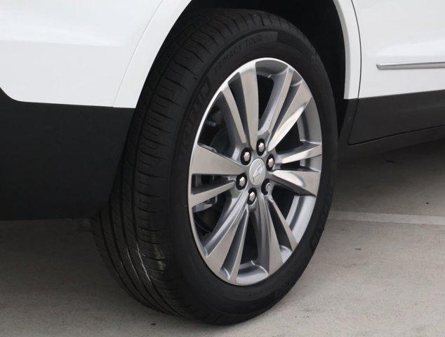 2024 Cadillac XT5 FWD Premium Luxury