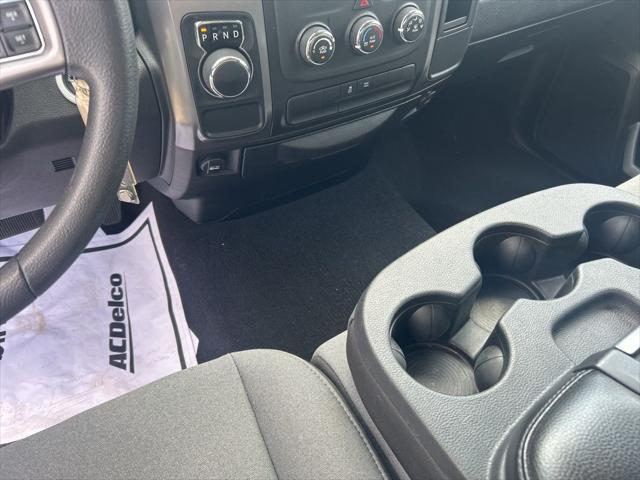 2024 Ram 1500 Classic SLT Quad Cab 4x2 6'4" Box