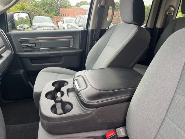 2024 Ram 1500 Classic SLT Quad Cab 4x2 6'4" Box