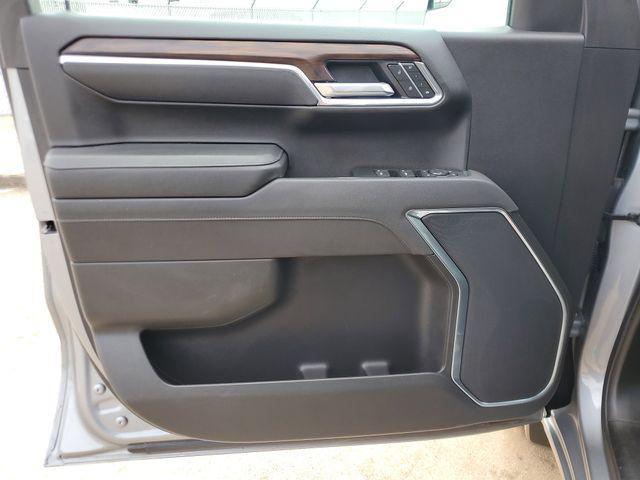 2025 GMC Sierra 1500 4WD Crew Cab Short Box SLT