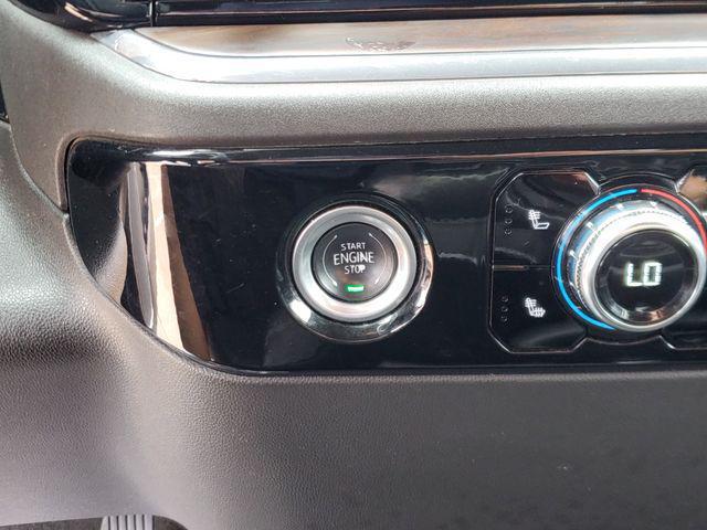 2024 GMC Sierra 1500 4WD Crew Cab Short Box SLT