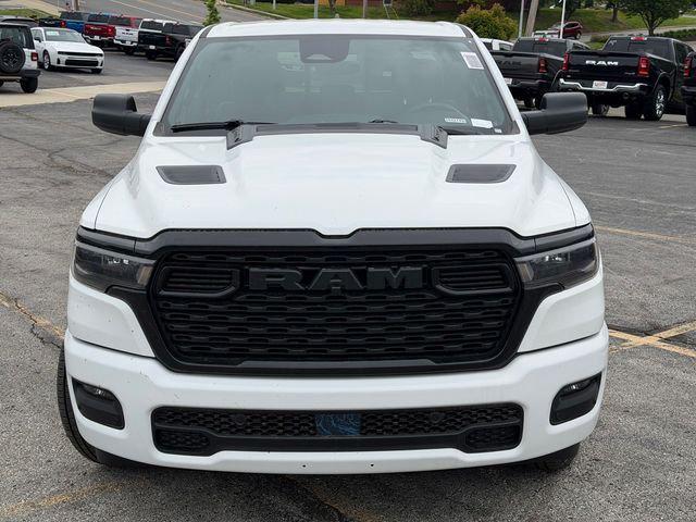 2026 Ram 1500 Express Crew Cab 4x4 57 Box