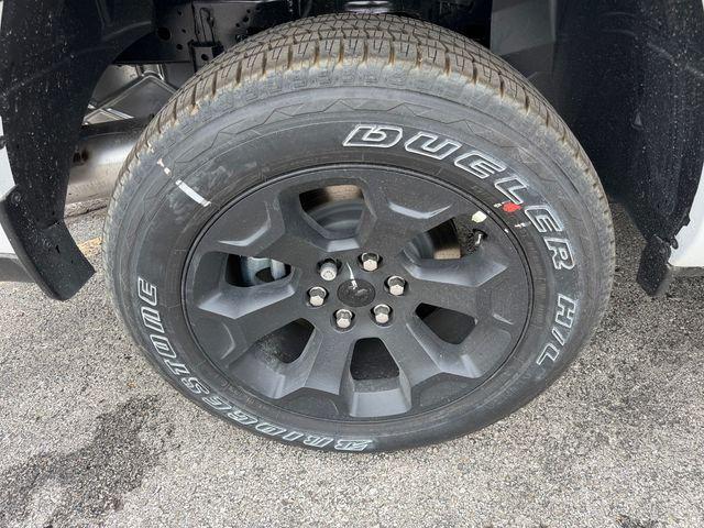 2026 Ram 1500 Express Crew Cab 4x4 57 Box