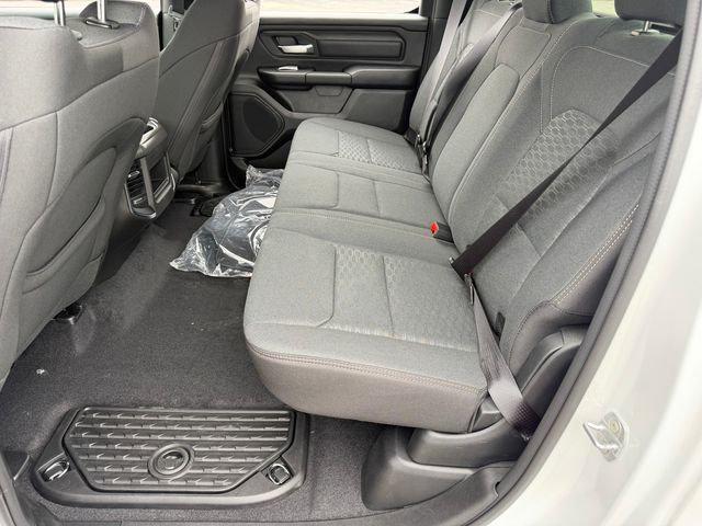 2026 Ram 1500 Express Crew Cab 4x4 57 Box