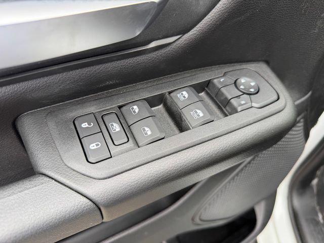 2026 Ram 1500 Express Crew Cab 4x4 57 Box