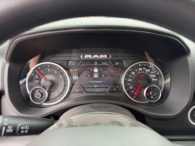 2026 Ram 1500 Express Crew Cab 4x4 57 Box