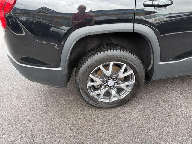 2023 GMC Acadia SLT