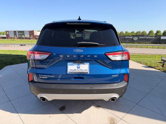 2022 Ford Escape Titanium Hybrid
