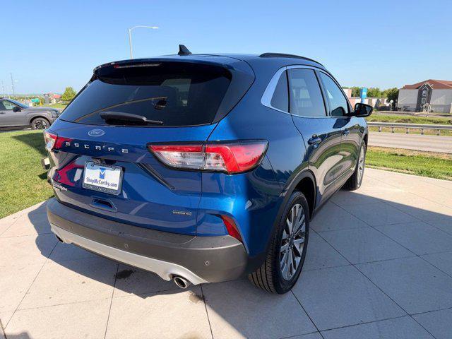 2022 Ford Escape Titanium Hybrid
