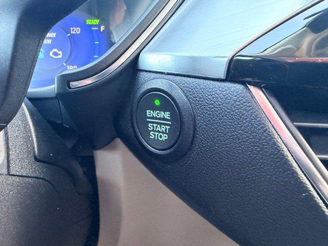 2022 Ford Escape Titanium Hybrid