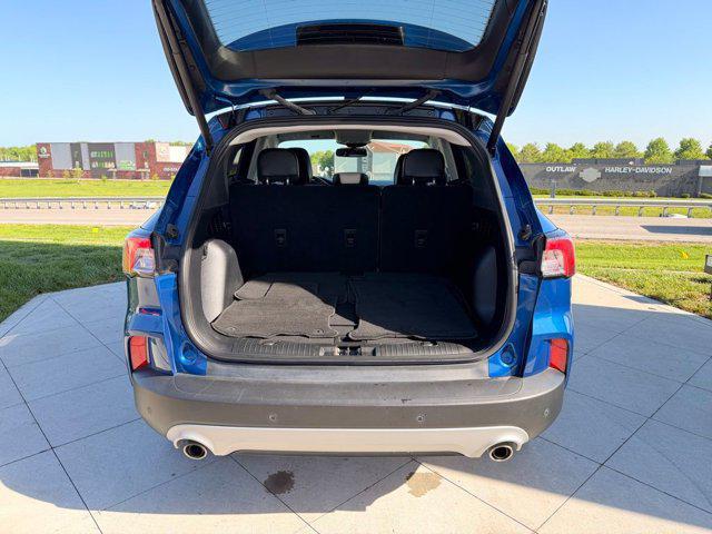 2022 Ford Escape Titanium Hybrid