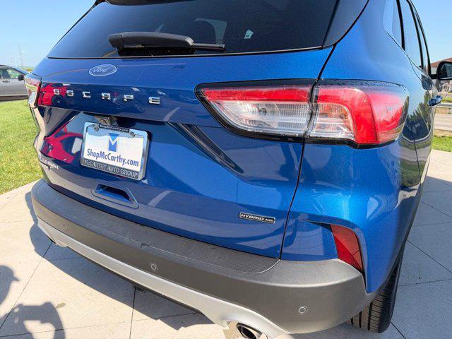 2022 Ford Escape Titanium Hybrid