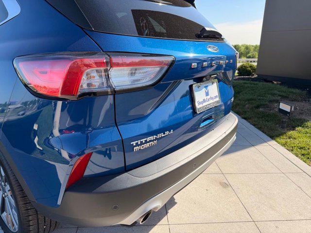 2022 Ford Escape Titanium Hybrid