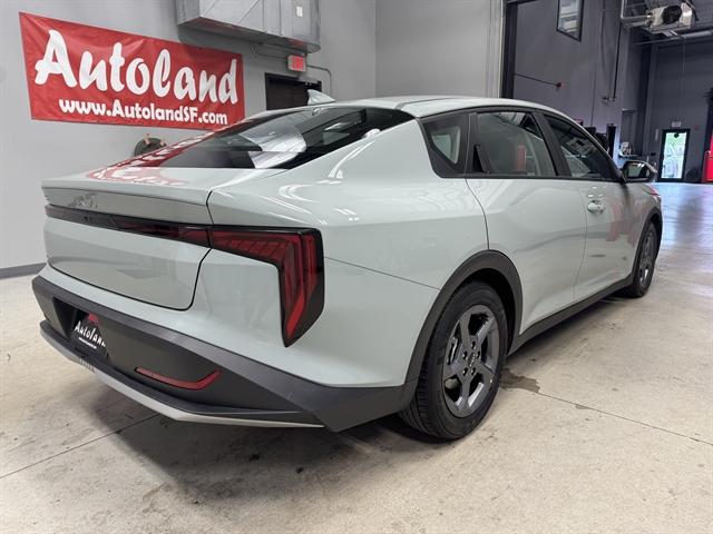 2025 Kia K4 LXS