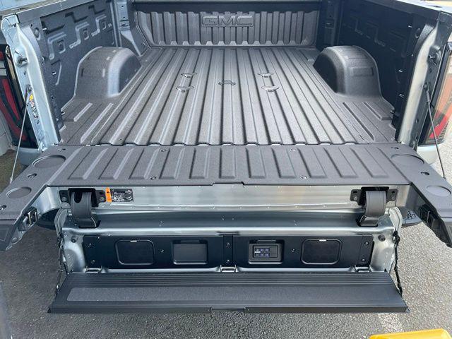 2026 GMC Sierra 2500HD Crew Cab, Standard Bed, AT4X, 4WD