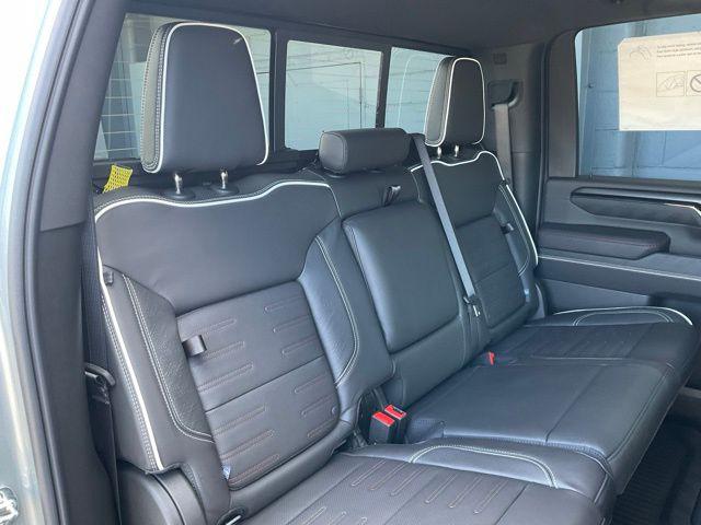 2026 GMC Sierra 2500HD Crew Cab, Standard Bed, AT4X, 4WD