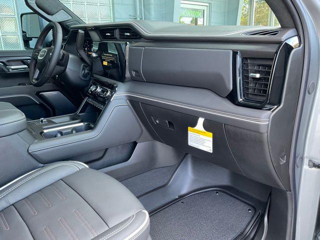 2026 GMC Sierra 2500HD Crew Cab, Standard Bed, AT4X, 4WD