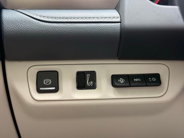 2023 GMC Acadia FWD Denali
