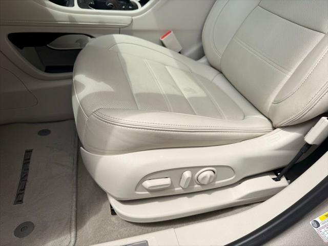 2023 GMC Acadia FWD Denali