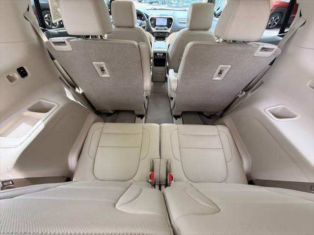 2023 GMC Acadia FWD Denali