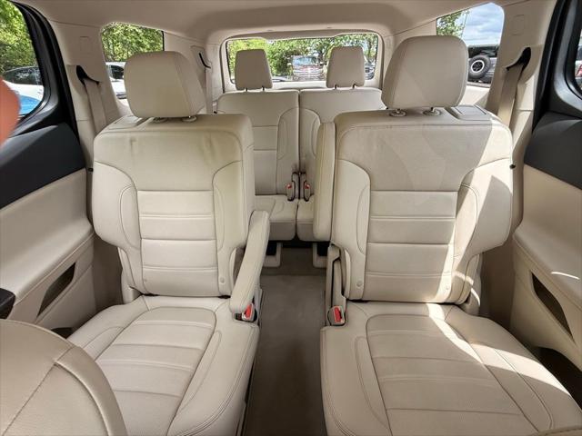 2023 GMC Acadia FWD Denali