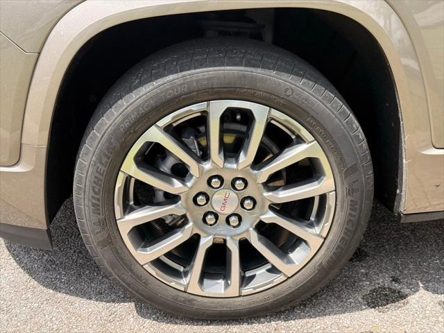 2023 GMC Acadia FWD Denali