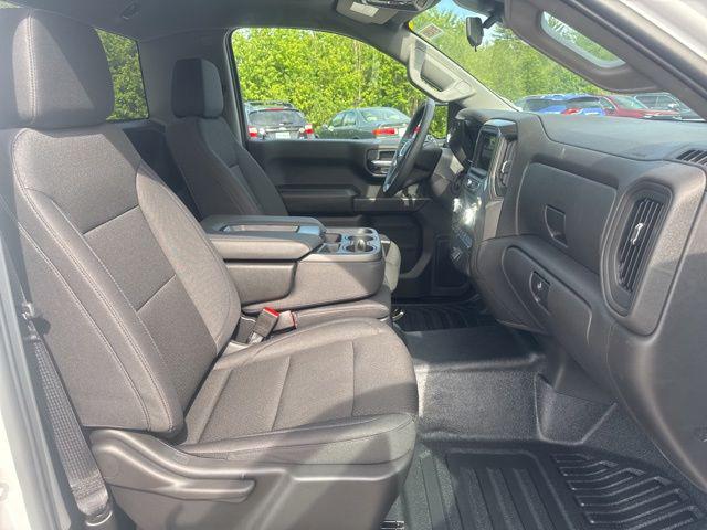 2026 GMC Sierra 1500 Regular Cab, Standard Bed, Pro, 4WD