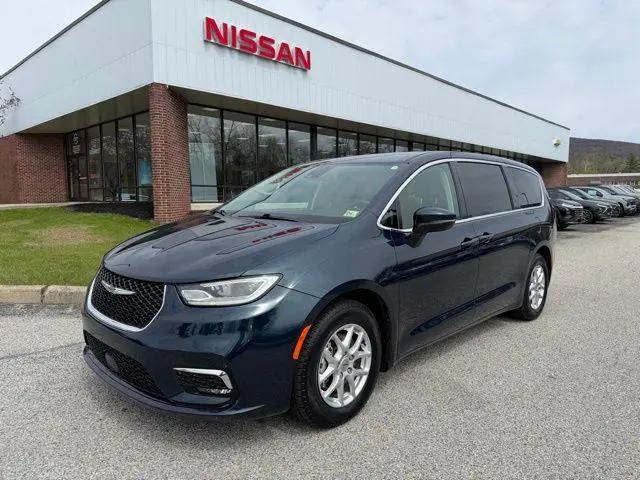 2023 Chrysler Pacifica Touring L for sale in Bennington, VT