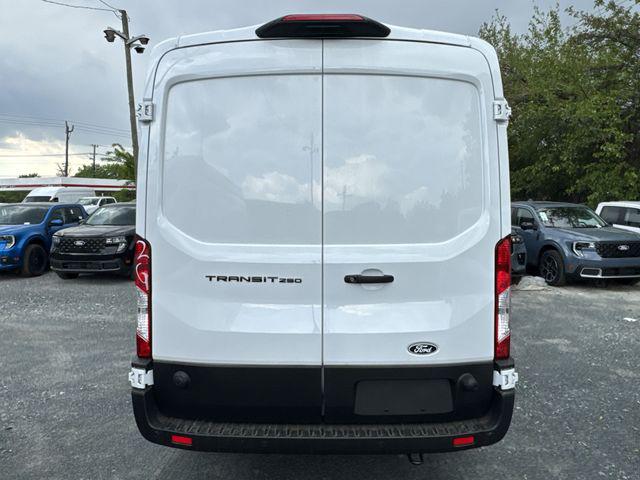 2026 Ford Transit Cargo Van Base