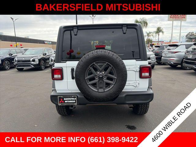 2025 Jeep Wrangler 4-Door Summit 4x4