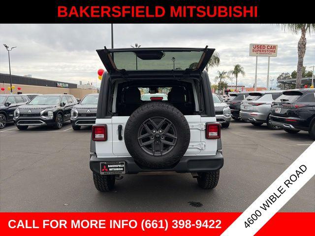 2025 Jeep Wrangler 4-Door Summit 4x4