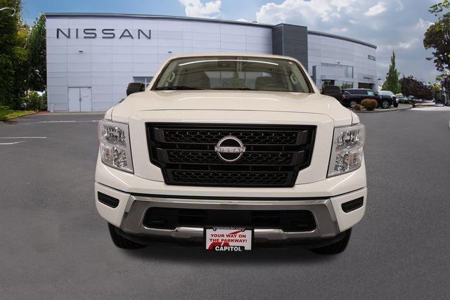 2023 Nissan Titan Crew Cab SV 4x4