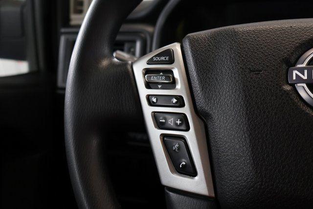 2023 Nissan Titan Crew Cab SV 4x4