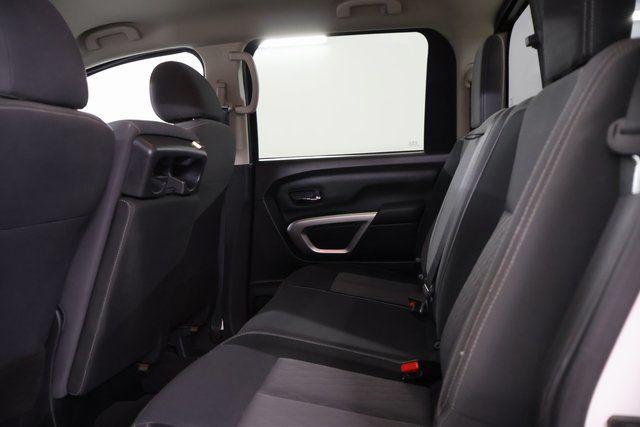 2023 Nissan Titan Crew Cab SV 4x4