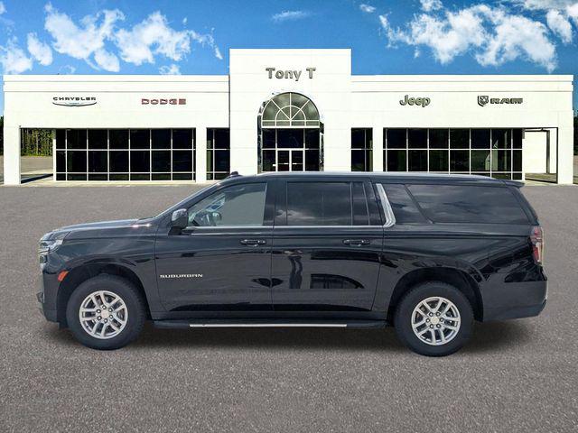 2023 Chevrolet Suburban LT