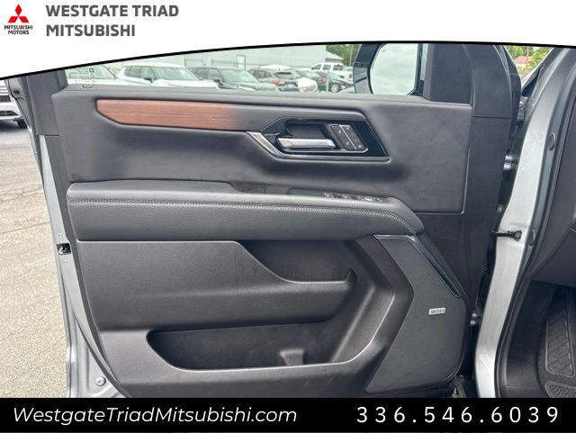2025 GMC Yukon 4WD Denali