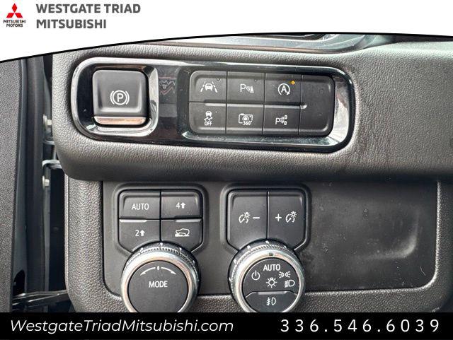 2025 GMC Yukon 4WD Denali