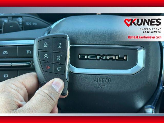 2026 GMC Yukon 4WD Denali
