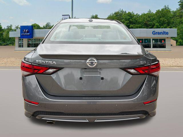 2022 Nissan Sentra SR Xtronic CVT