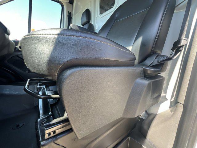 2025 Ford Transit Cargo Van 148 WB Medium Roof Cargo