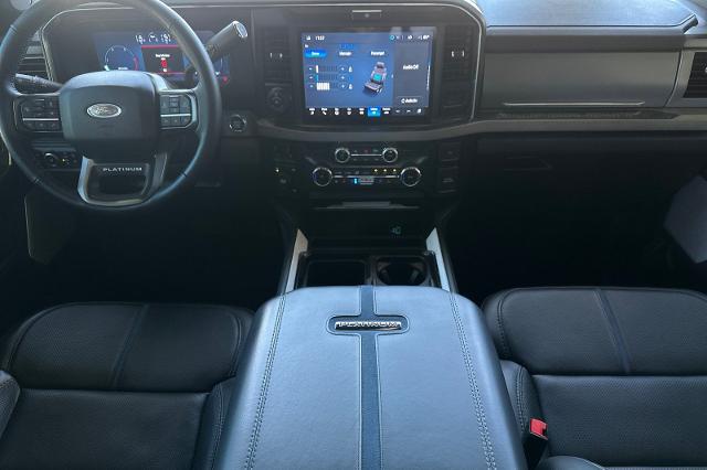 2025 Ford F-450 Platinum